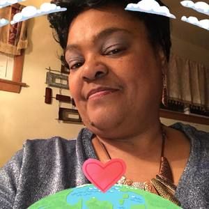 Meet your Posher, Valerie